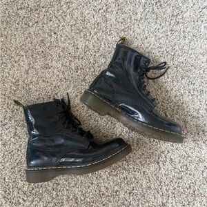 Dr. Doc Martens Black Patent Leather Lace-Up Boots Sz EU 38 / US 7